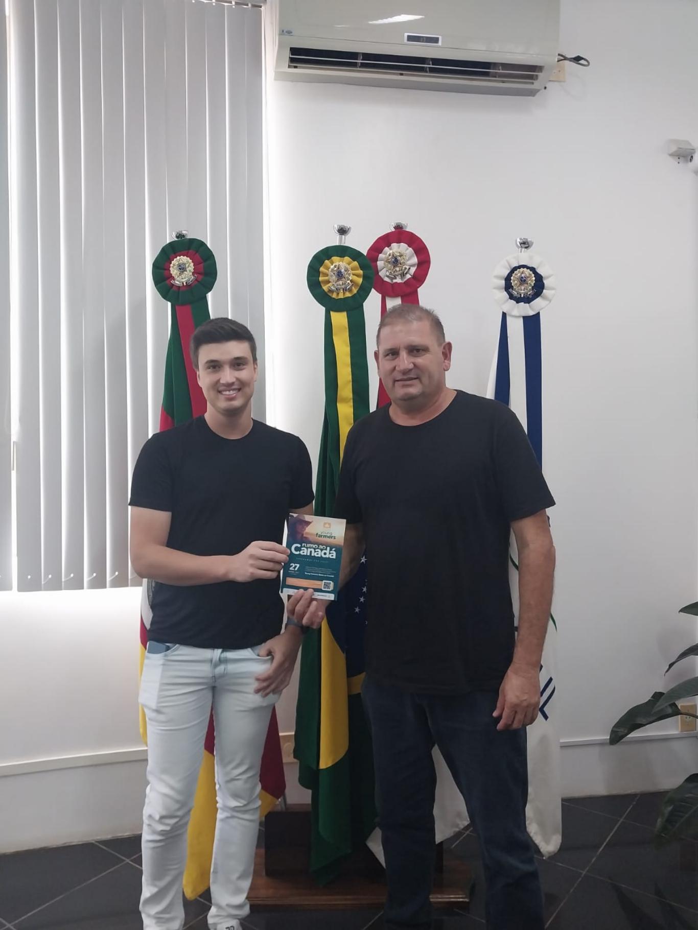 JOVEM SALDANHENSE, VINICIUS BELEBON, PARTICIPARÁ DE INTERCÂMBIO NO CANADÁ