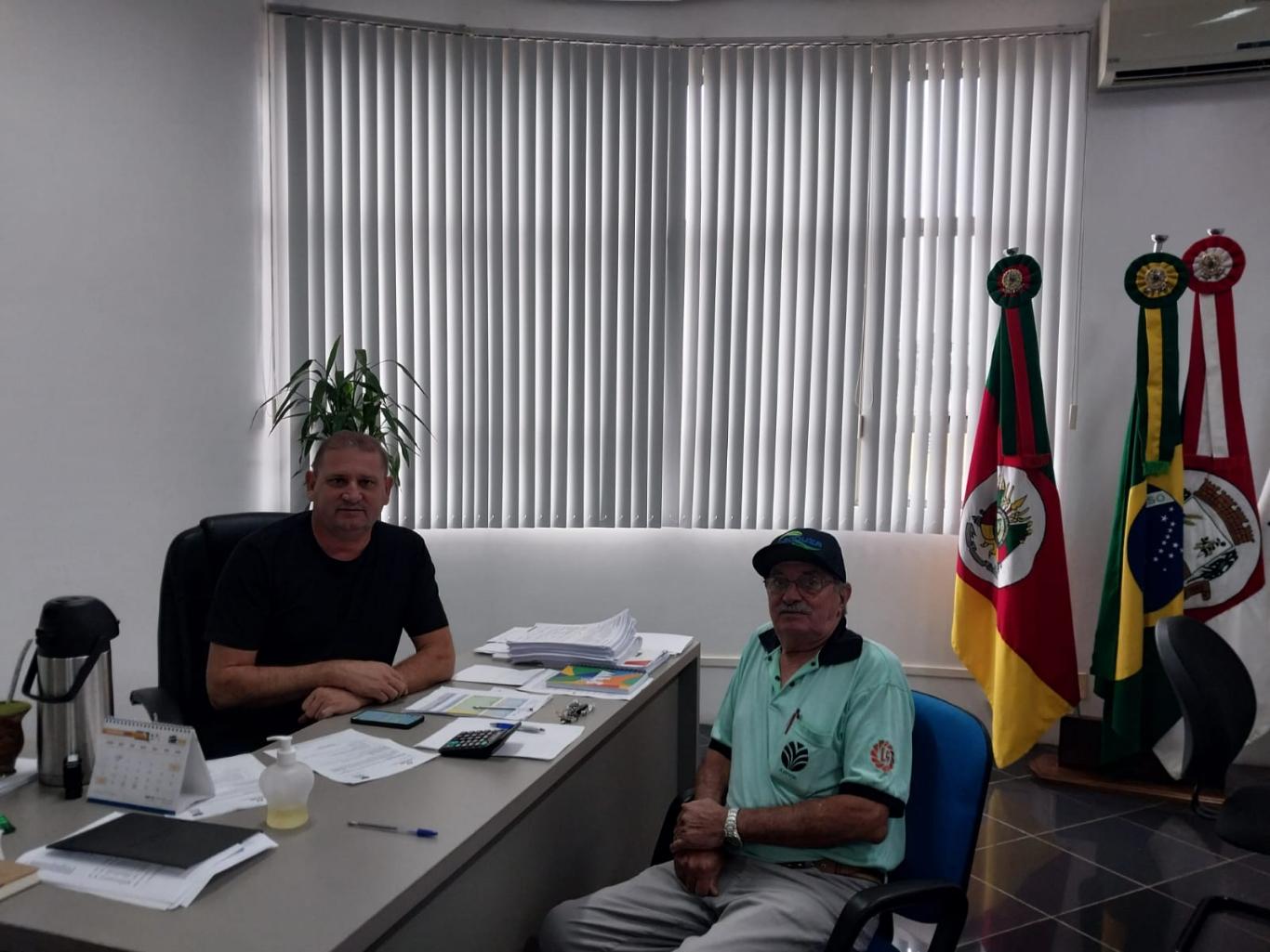 PREFEITO ESTEVE REUNIDO COM O PRESIDENTE DO SINDICATO DOS TRABALHADORES RURAIS